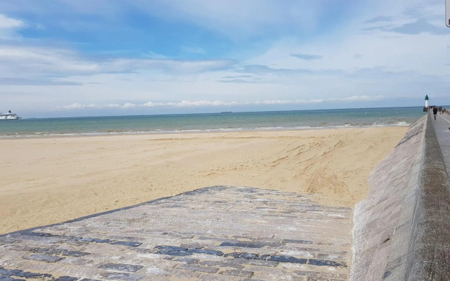 Holiday Inn Calais by IHG