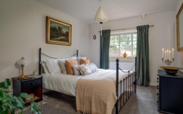 The Stables - Charming 15th-century Rural Bolthole