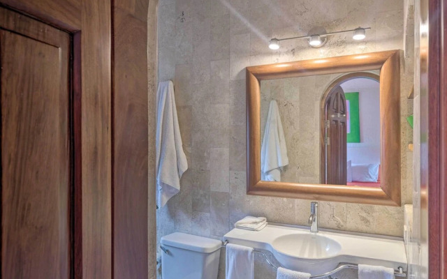 Puerto Vallarta Condo w/ Pool - Walk to La Playa!