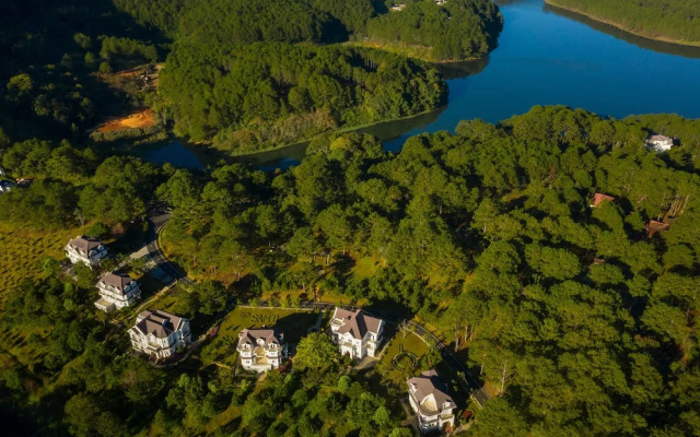 Sam Tuyen Lam Resort