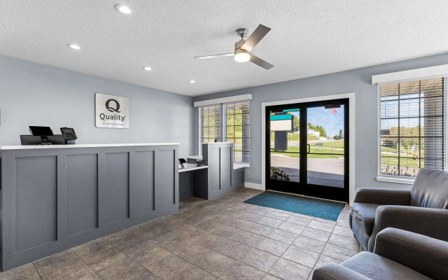Quality Inn Lakefront