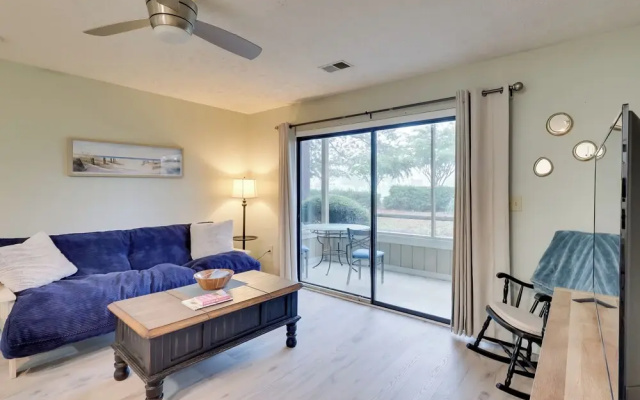 5 Mi to Cherry Grove Beach: Dog-friendly Condo!