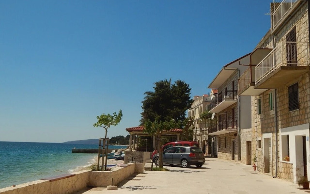 Inga - Right at the Beach - A1