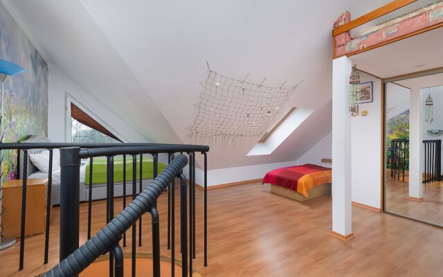 Apartment With Balcony by Renters