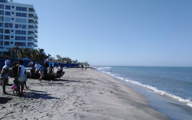 Hotel Los Cristales West Plaza