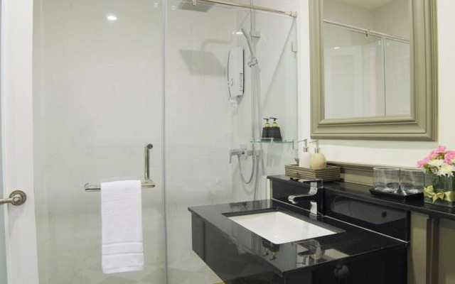 The Raya Surawong Bangkok