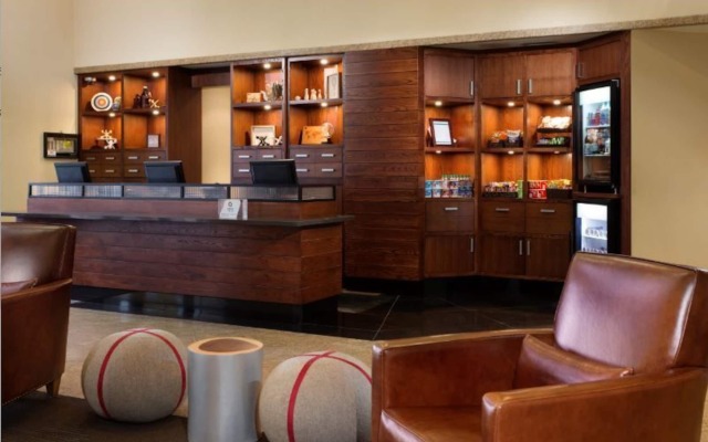 Four Points by Sheraton Edmonton West