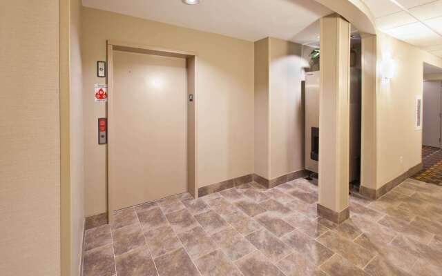 AmericInn by Wyndham Fairfield
