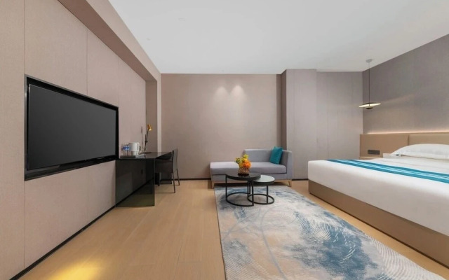 Lw International Hotel