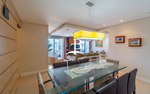 Vista mar 2 suítes e piscina exterior