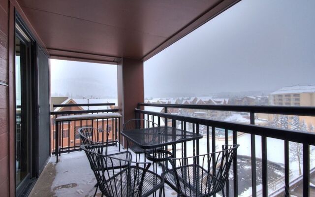 Village at Breckenridge Condos Sleeps 8 - Ski in Out + Walk downtown 2 Bedroom Apts by RedAwning