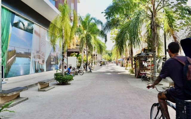 Kuxtal 3 Bedroom Downtown Apartment