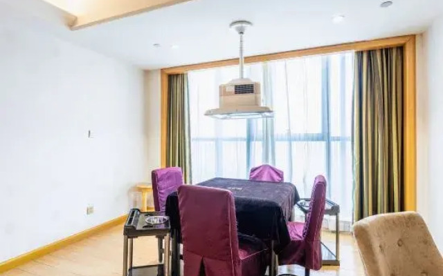 Vienna International Hotel (Changde College of Arts and Sciences Tobacco Factory)