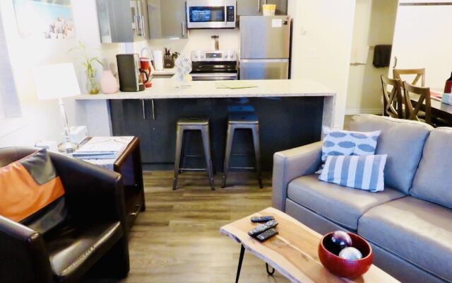 Banff Boundary Lodge 2 BR Condo & studio