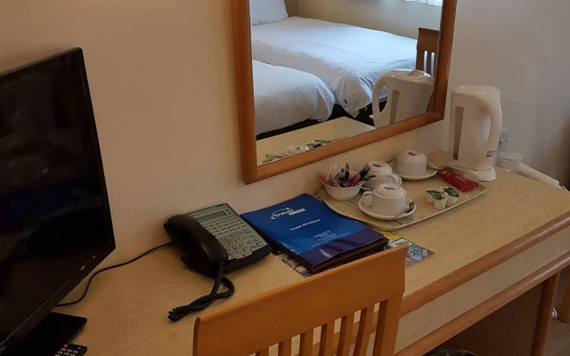 Travel Plaza Hotel