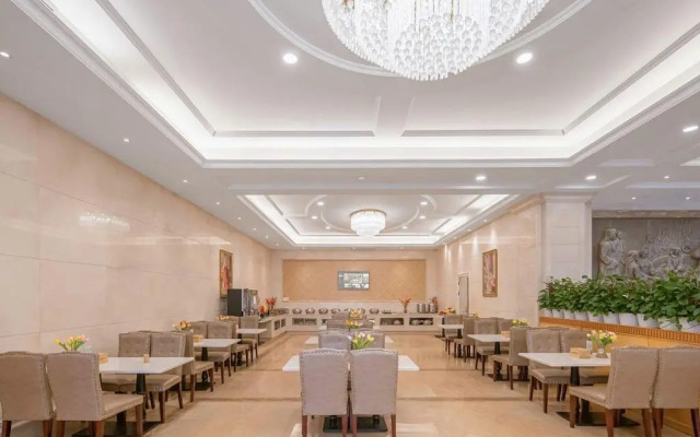Vienna International Hotel Shenzhen Longhua Center