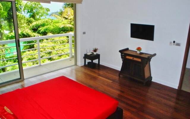 Stunning Private Pool Seaview Villa in Kata