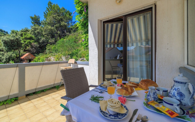 Apartments Mirjana T