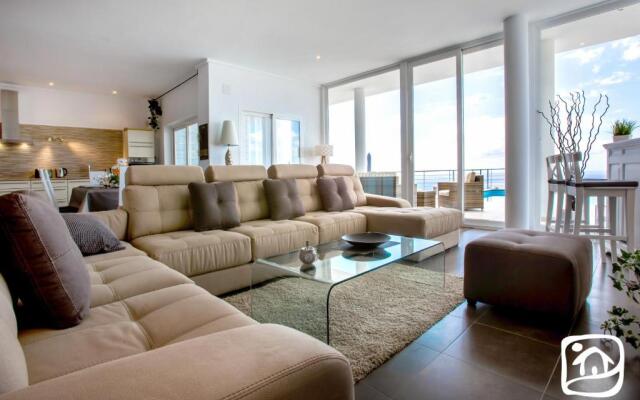 Villa Punta Vista 6 by Abahana Villas