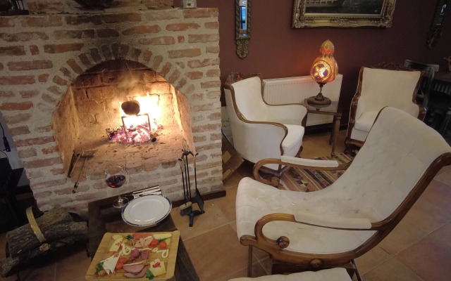 Moncheri Butik Otel & Restoran