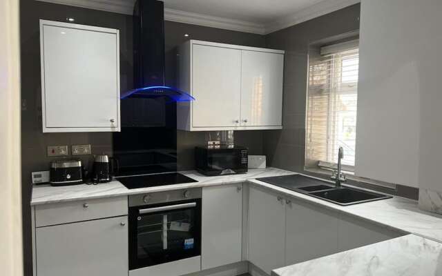 Modern Executive 2-bed Apartment in London