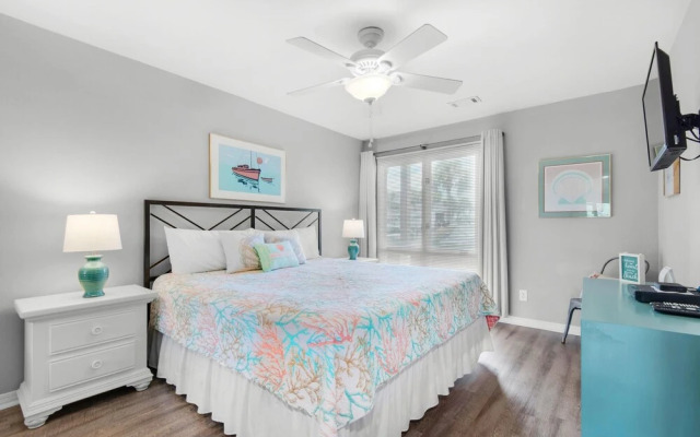 Seascape Lakefront Villas 128- Retreat Yourself