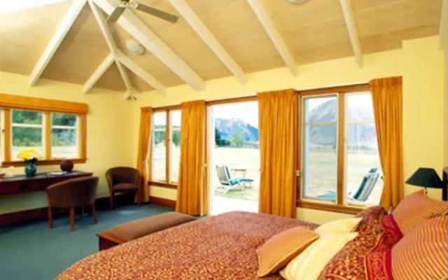 Grasmere Lodge