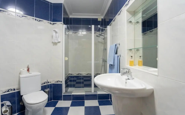 49 Presa da Moura Superbly 2 Bed Townhouse Clos