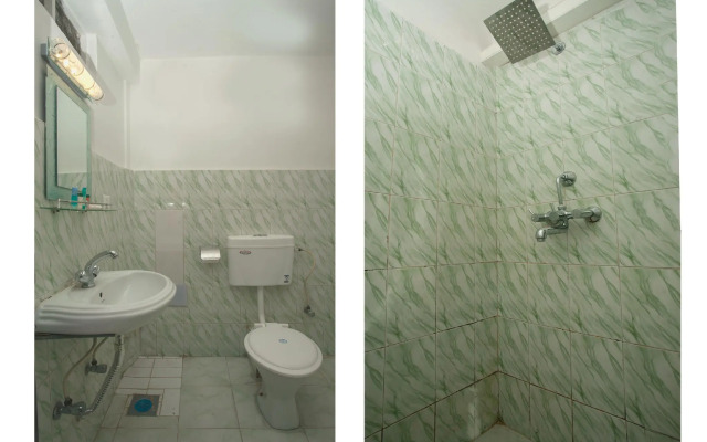 OYO 175 Hotel Felicity