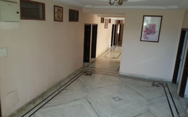 1 BR Boutique stay in Sihad Talab, Nathdwara (FA2F), by GuestHouser