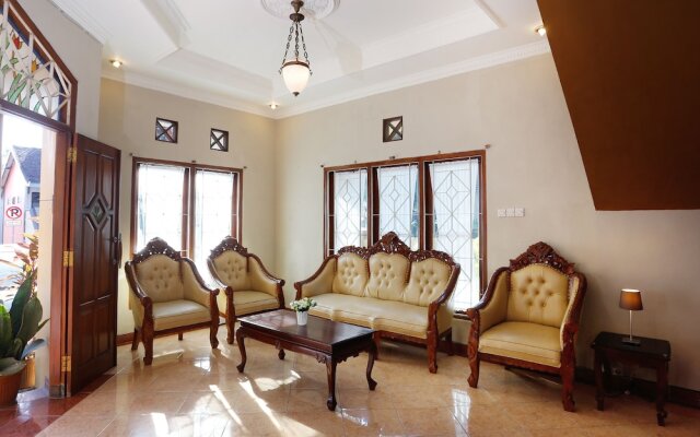 OYO 1072 Kampung Condro Wulan Guesthouse