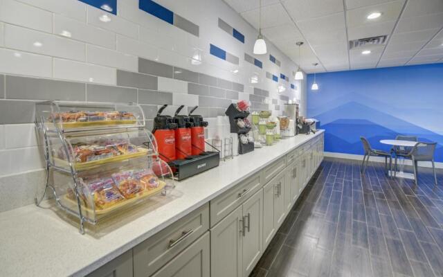 Emerald Coast Inn & Suites