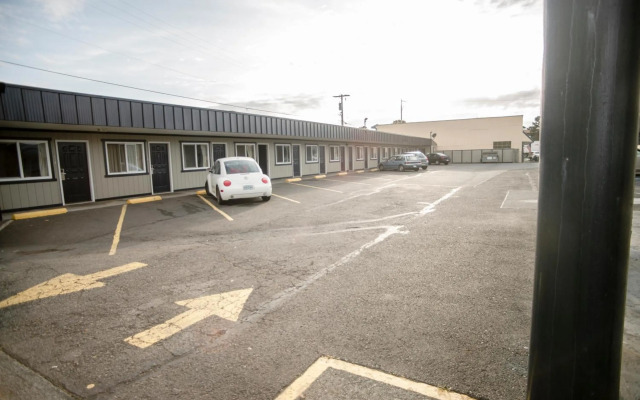 Pacific Inn
