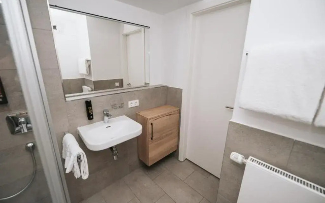 Coffee Fellows Hotel & Longstay