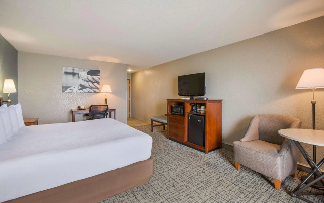 Best Western Harbour Pointe Lakefront