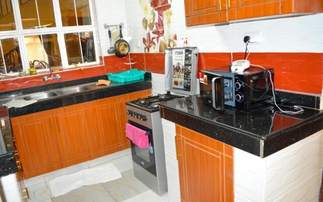 Lifestyle 2 bedroom all ensuite Opp Garden City Mall