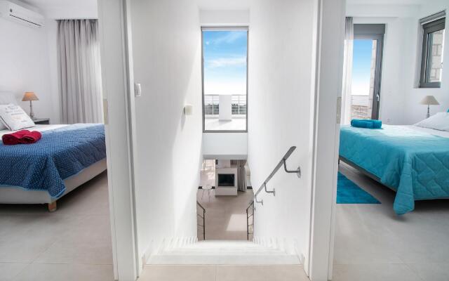 Francis & Gregorys Luxury Villas