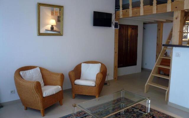 Appartement Le Palais, 1 pièce, 4 personnes - FR-1-418-93