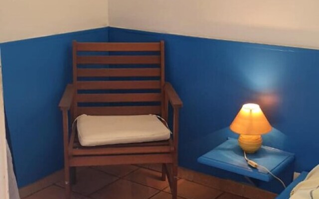 Studio in Saint-pierre, With Enclosed Garden and Wifi
