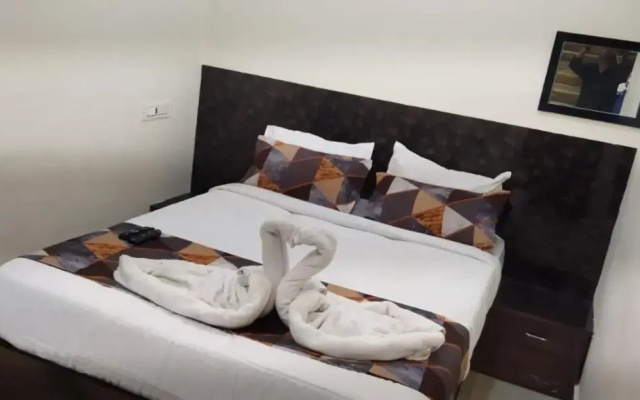 iROOMZ Hotel Apoorva