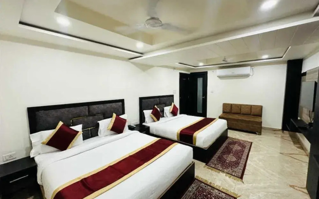 Hotel M K Grand