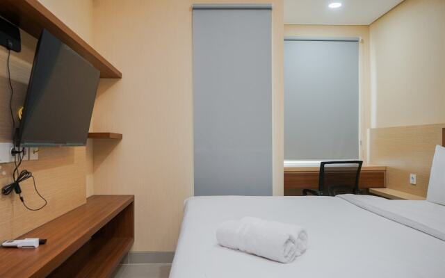 Nice And Fancy Studio Apartment At B Residence