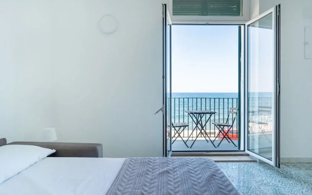 The Sea Outside Apartment 02 by Wonderful Italy