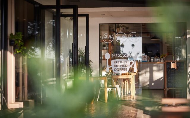 Talay Hotel & Villa