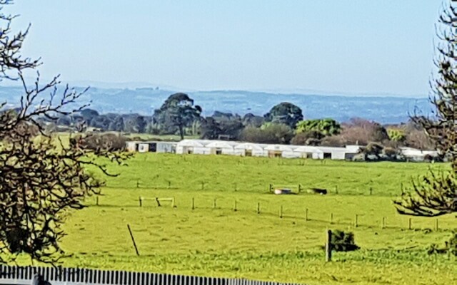 Coragulac House Cottages