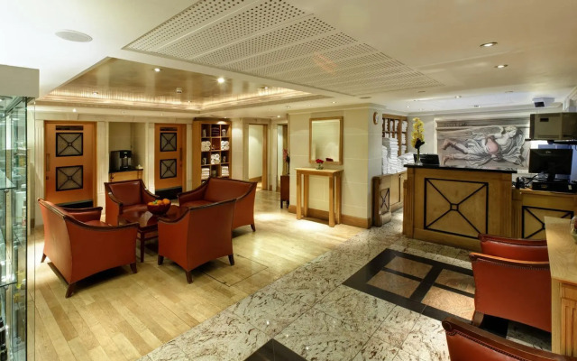 Leonardo Royal Hotel London City