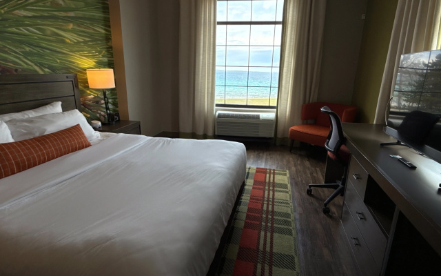 Hotel Indigo Traverse City by IHG