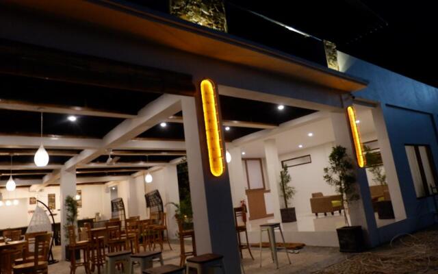 La Cecile Hotel and Cafe Komodo