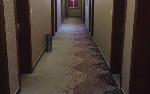 Luoyang New Shengguang Hotel