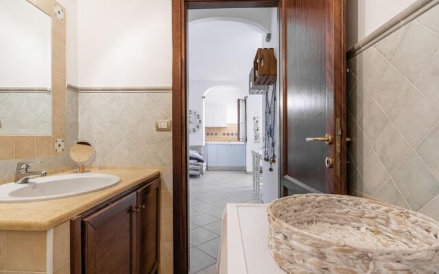Comfortable Holiday Home in Lu Bagnu Near Seabeach